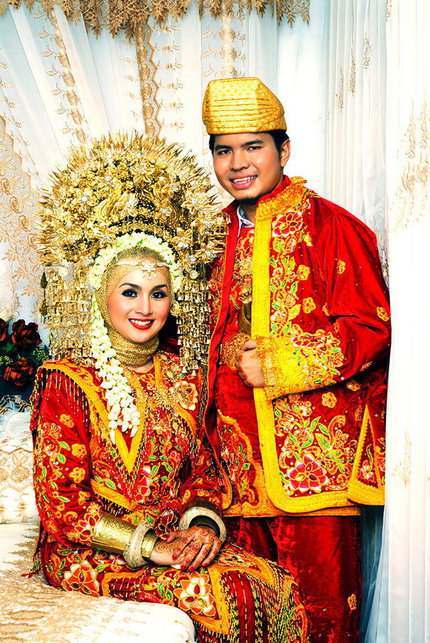 Γαμήλιες παραδοσιακές φορεσιές ανά τον κόσμο - Εικόνα 40