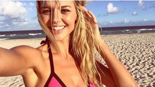 Κατέκτησε τα social media η Kelly Rohrbach είναι η καινούρια Pamela Anderson…! - Εικόνα3