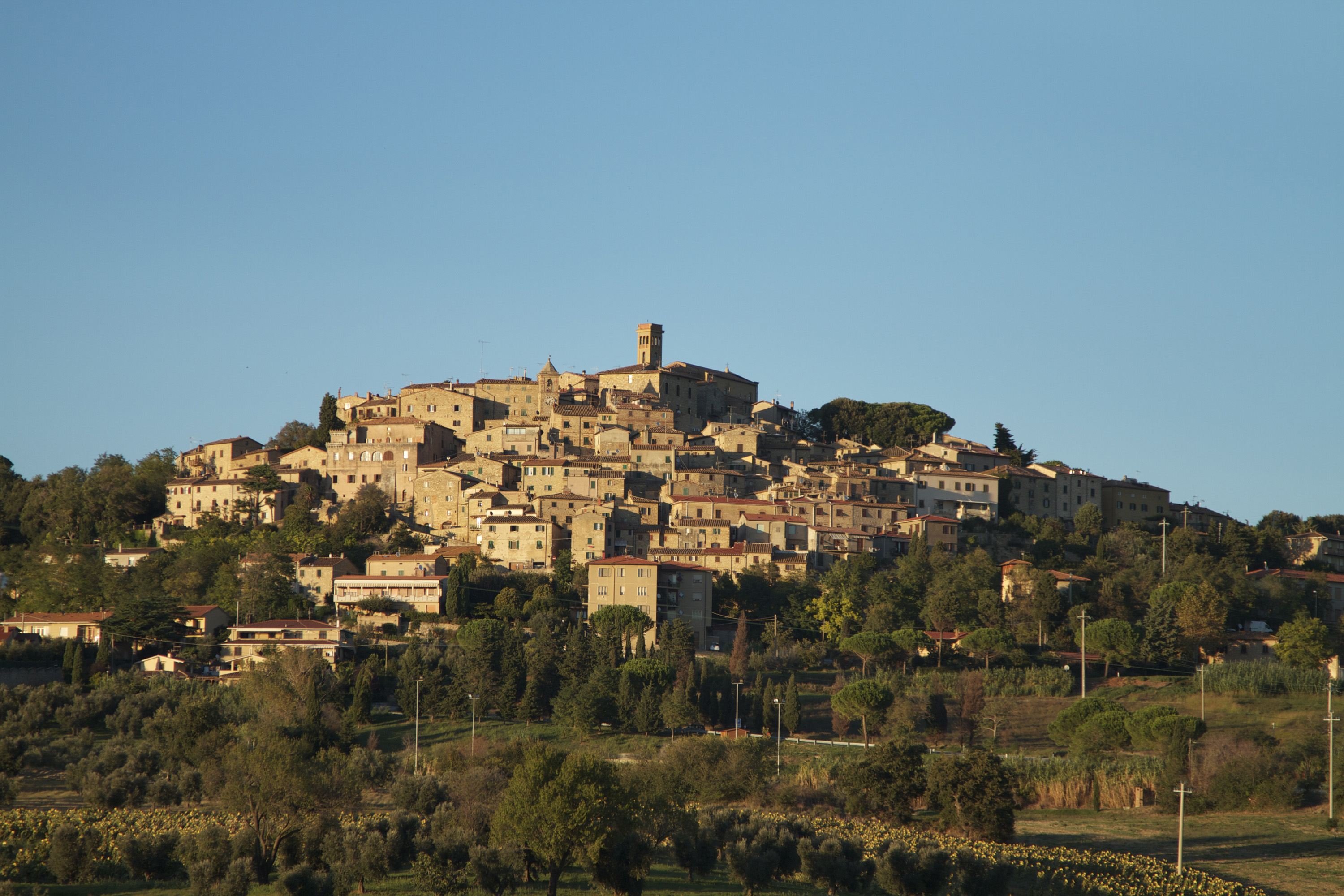 Το μικρότερο μεσαιωνικό χωριό της Μεσογείου -Ατμόσφαιρα παραμυθιού [εικόνες] - Εικόνα