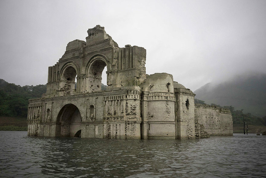 Μεξικό: Εκκλησία 400 ετών αναδύεται από το νερό! - Εικόνα 3