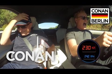 Όταν ο Conan O'Brien πήρε μια 2017 BMW i8, για μια... βολτίτσα!